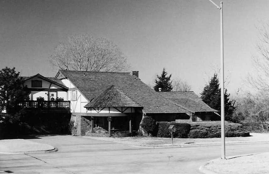 sheringham.jpg (55153 bytes)